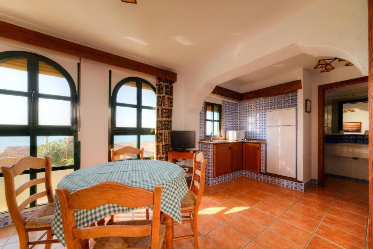 Apartamentos El Roqueo Conil De La Frontera Εξωτερικό φωτογραφία